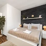 بيت للعطل Beautiful With Parking In A Quiet Location *