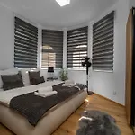بيت للعطل Beautiful With Parking In A Quiet Location اوسترافا