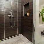 بيت للعطل Beautiful With Parking In A Quiet Location اوسترافا