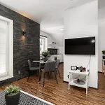بيت للعطل Beautiful With Parking In A Quiet Location اوسترافا