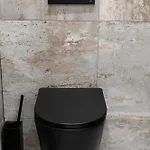 Beautiful With Parking In A Quiet Location بيت للعطل اوسترافا