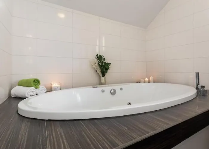 Beautiful With Parking In A Quiet Location Casa vacanze *