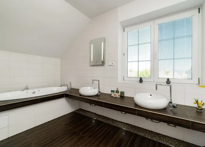 Beautiful With Parking In A Quiet Location Ostrava